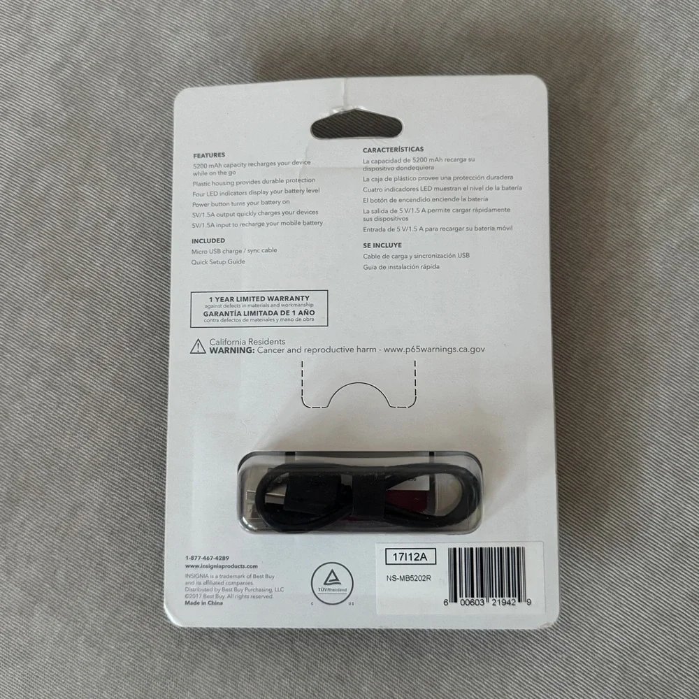 NWT! Insignia 5,200 mAh Portable Compact Charger in Red